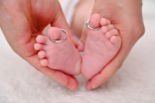 南城宝宝发烧手心比额头烫